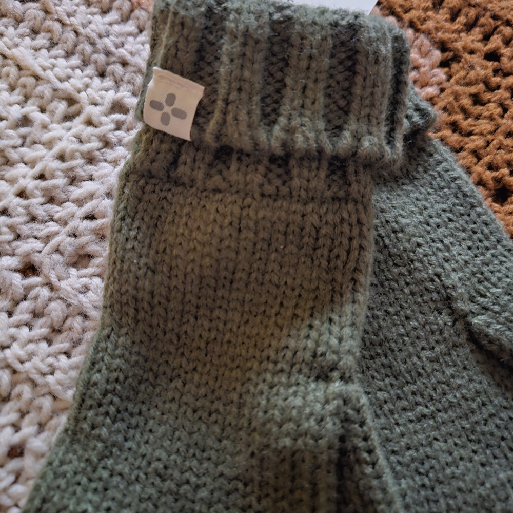 Gloves - Picture 2 of 4